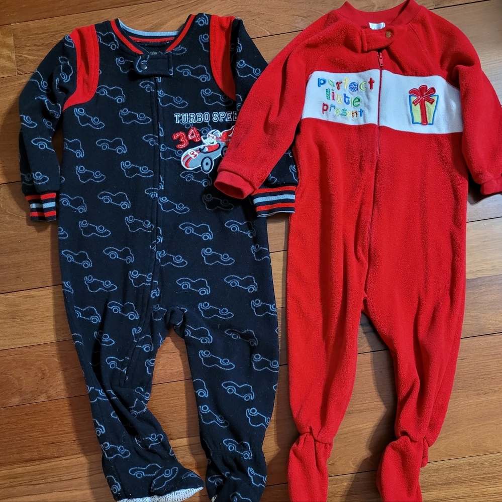 2 Pair Boy's Fleece Footie pajamas 24m